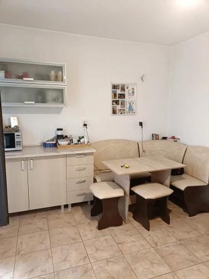 Apartament cu 3 camere decomandat, mobilat în Dudu