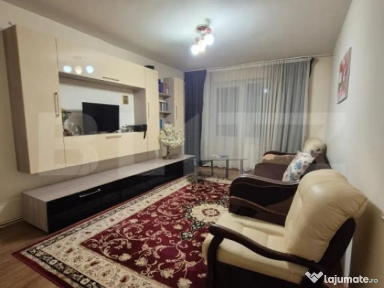 Apartament cu 2 camere decomandat în Central