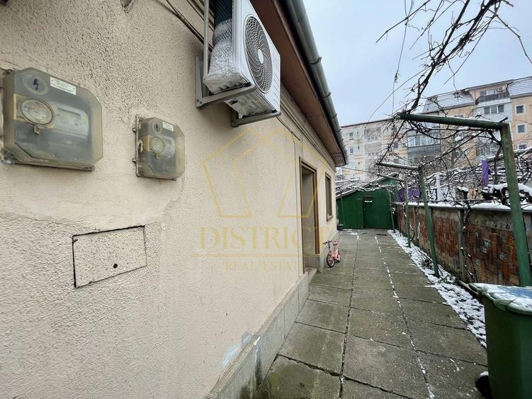 Spațiu comercial, de 90 mp, în Lipovei