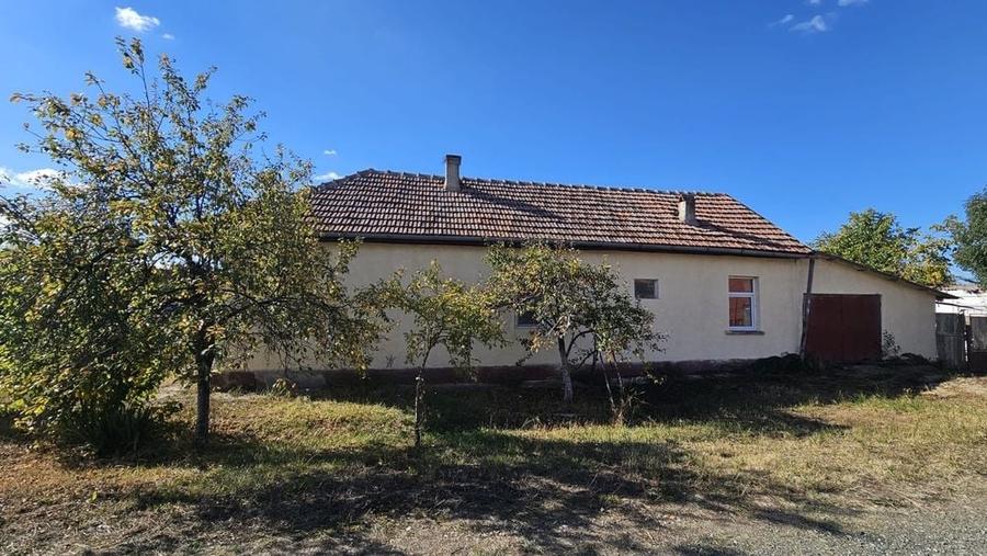Casă cu 3 camere în Otvești