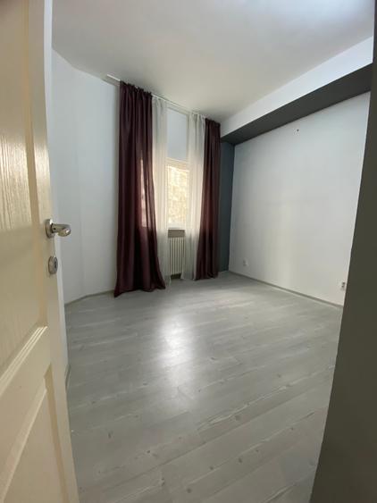 Apartament cu 4 camere nedecomandat în Pache Protopopescu