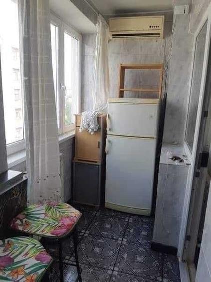 Garsonieră decomandată în Titan