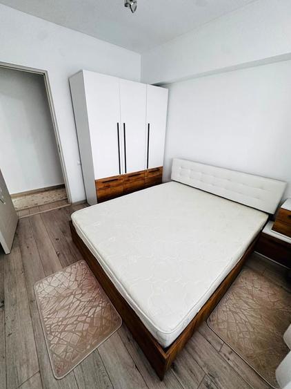 Apartament cu 3 camere decomandat în Ultracentral