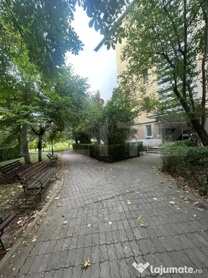 Apartament cu 2 camere semidecomandat în Aleea Trandafirilor