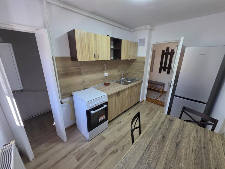 Apartament cu 2 camere decomandat în Griviței