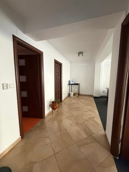 Apartament cu 2 camere decomandat în P-ța Alba Iulia