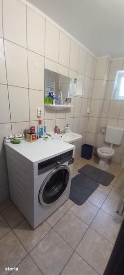 Casă cu 3 camere cu Teren 300 Mp în Central