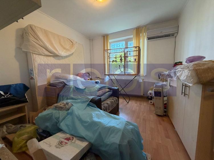 Apartament cu 2 camere semidecomandat, mobilat în Tei