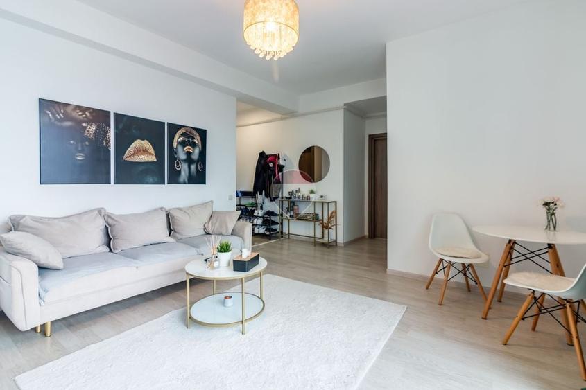 Apartament cu 2 camere decomandat în Central