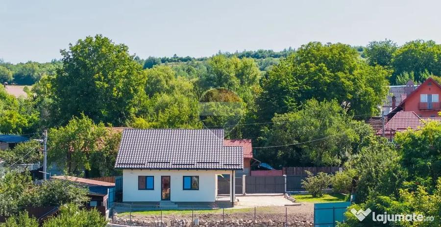 Casă cu 3 camere cu Teren 426 Mp în Tărlungeni