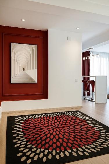Apartament cu 2 camere semidecomandat, mobilat în Universitate