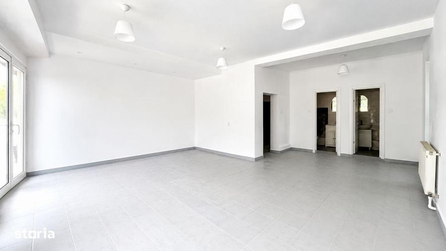 Spațiu comercial, de 80 mp, în Central