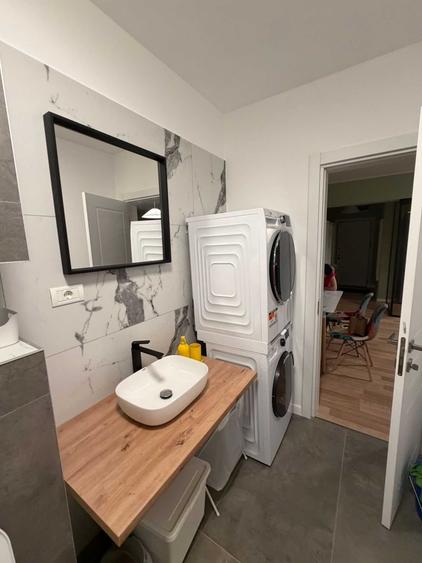 Apartament cu 2 camere semidecomandat în Km 4