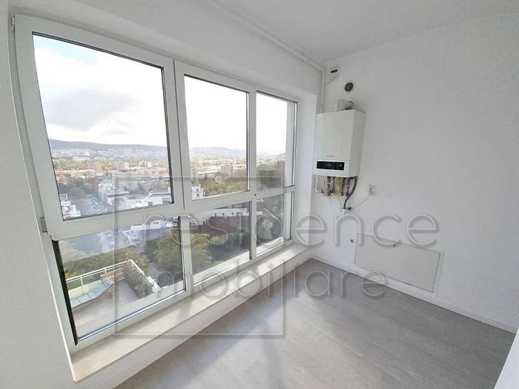 Apartament cu 4 camere decomandat în Grigorescu