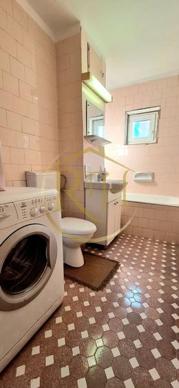 Apartament cu 3 camere decomandat, mobilat în Girocului