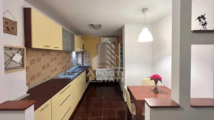 Apartament cu 3 camere decomandat în Aradului