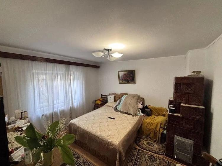 Casă cu 3 camere în Central
