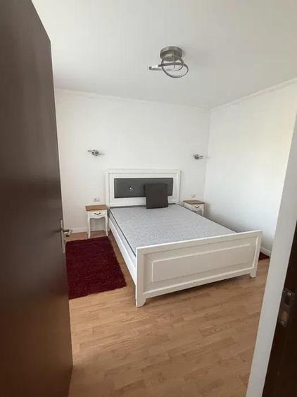 Apartament cu 2 camere nedecomandat, mobilat în Podu Roș