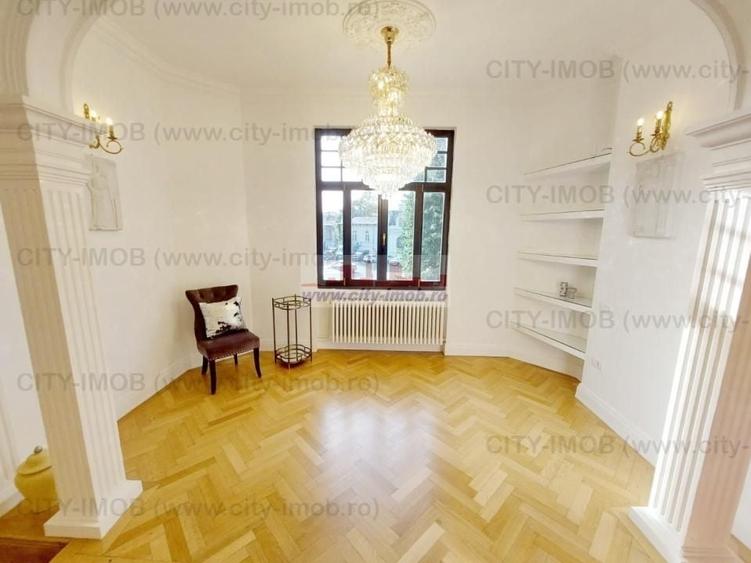 Apartament cu 4 camere circular în Armeneasca
