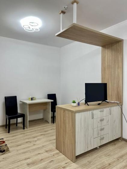 Garsonieră decomandată, mobilată în Vălenii de Munte