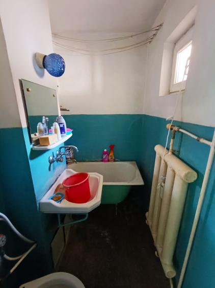 Apartament cu 2 camere semidecomandat în Milcov
