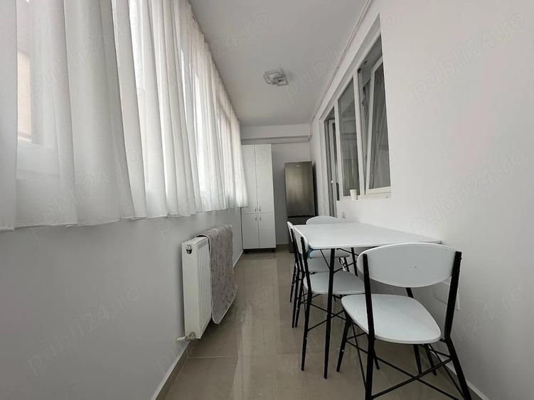 Apartament cu 2 camere decomandat în Roșu