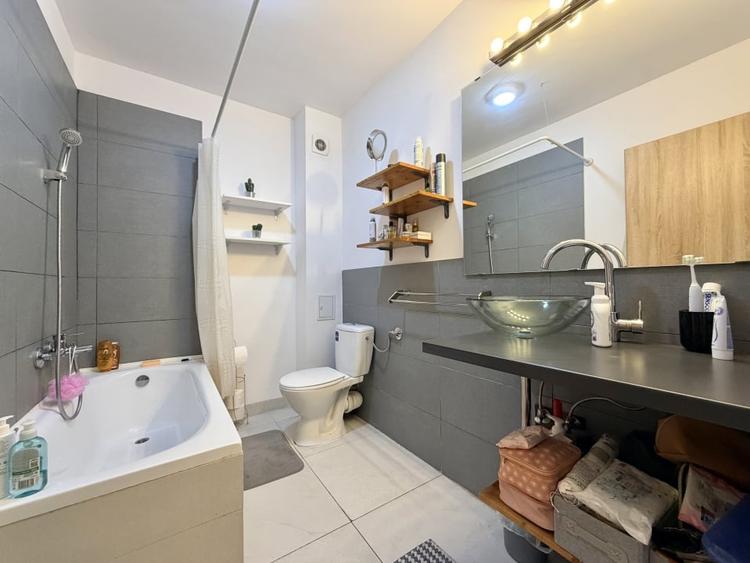 Apartament cu 2 camere semidecomandat, mobilat în Zorilor