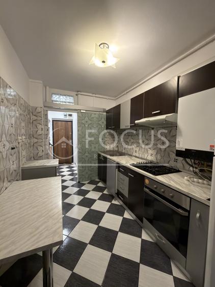 Apartament cu 3 camere semidecomandat, mobilat în Obor