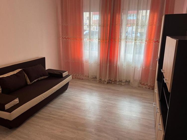 Garsonieră decomandată în Drumul Carului