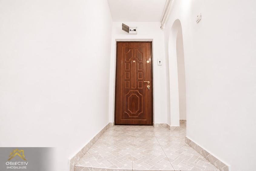 Apartament cu 4 camere decomandat în Central