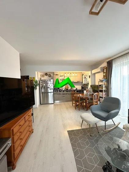 Apartament cu 3 camere decomandat în Turnișor