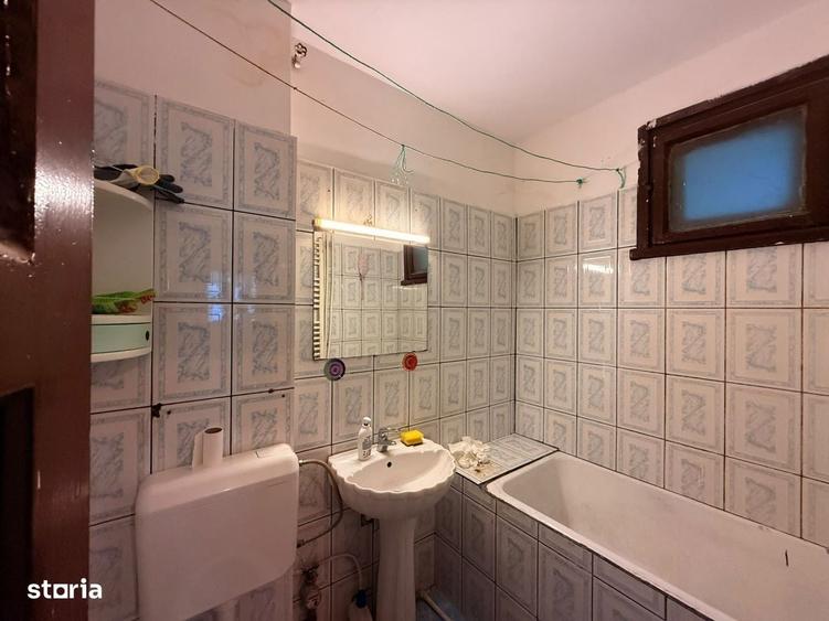 Apartament cu 2 camere decomandat în Primăverii