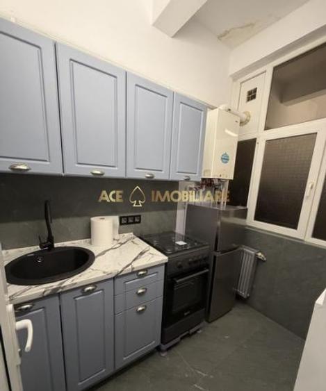 Apartament cu 2 camere semidecomandat, mobilat în Giurgiului