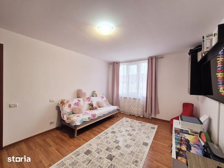 Apartament cu 2 camere decomandat în Precista