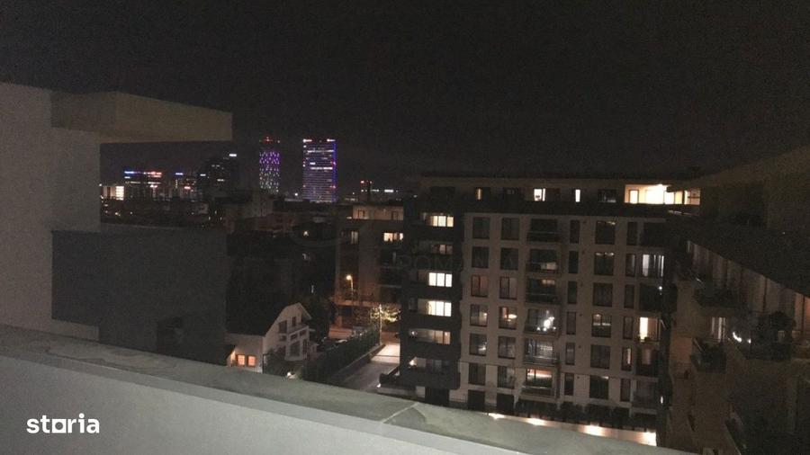 Apartament cu 3 camere semidecomandat în Aviației