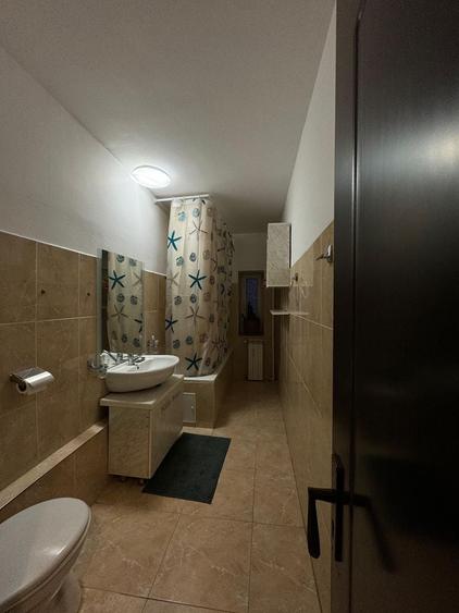 Apartament cu 3 camere decomandat în Unirii