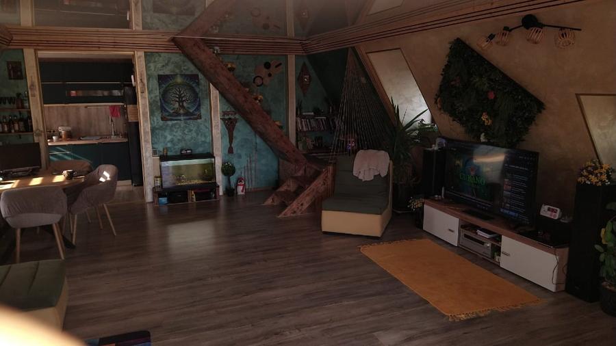 Casă individuală cu 2 camere cu Garaj în Exterior Est