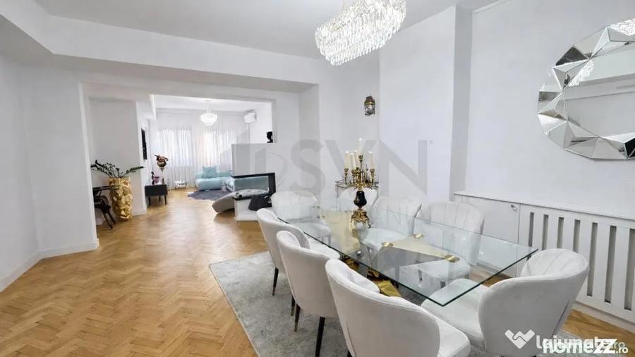 Apartament cu 4 camere semidecomandat în Capitale