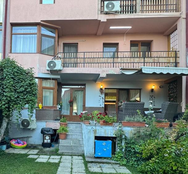 Casă individuală cu 6 camere cu Canalizare în Titan
