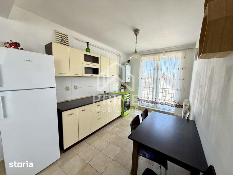 Apartament cu 3 camere decomandat, mobilat în Cetate