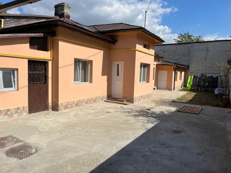 Casă cu 4 camere cu Teren 160 Mp în Giulești