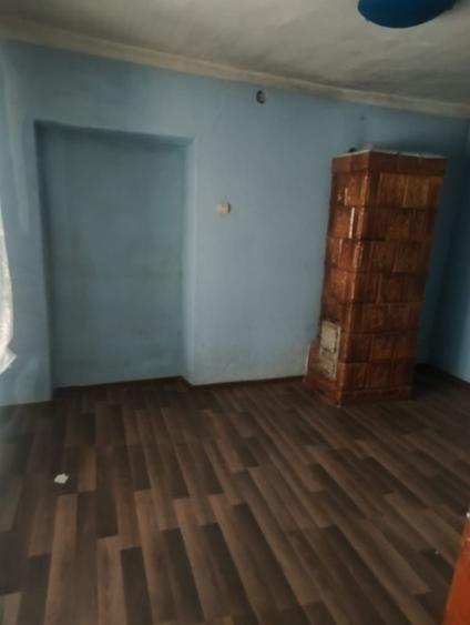 Casă cu 4 camere în Poarta Albă