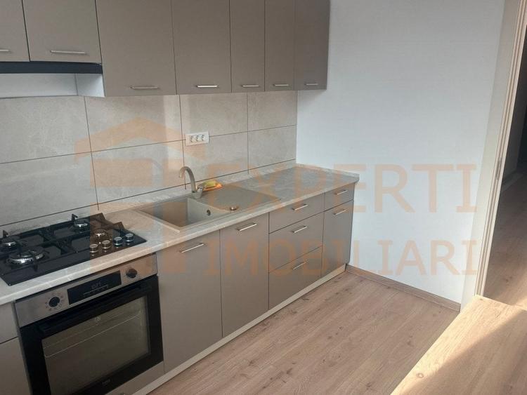 Apartament cu 2 camere decomandat, mobilat în Tomis Nord — fotografia 3