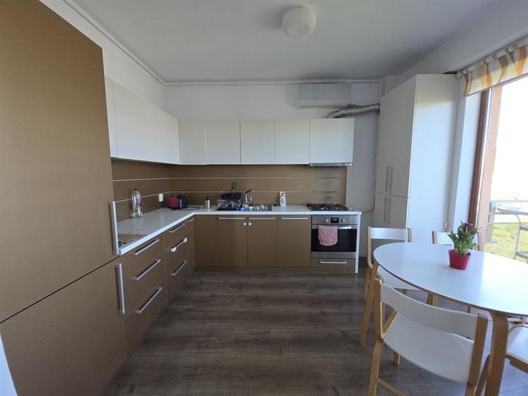 Apartament cu 2 camere semidecomandat în Plopilor