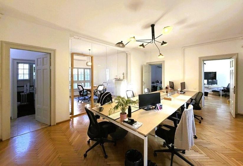 Casă cu 18 camere cu Garaj în Kiseleff