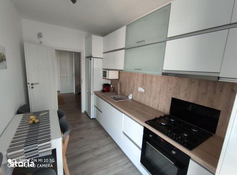 Apartament cu 3 camere în Drumul Taberei