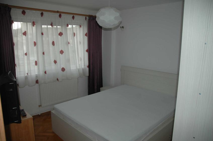 Apartament cu 3 camere decomandat în Ștrand