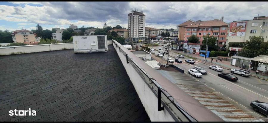 Spațiu comercial, de 500 mp, în Ultracentral