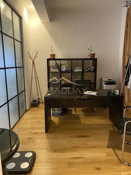 Spațiu comercial, de 100 mp, în Romană