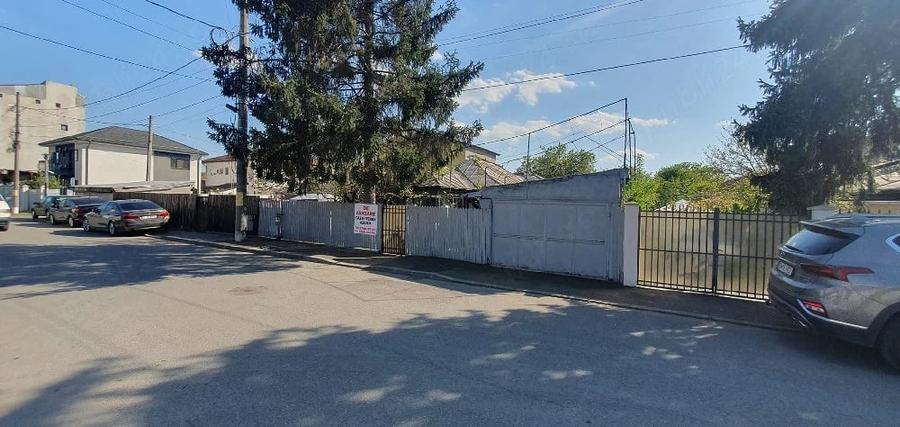 Casă cu Teren 435 Mp în Andronache